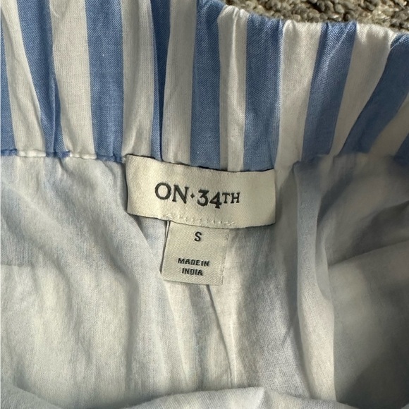 On-34th for Macy's Blue White Striped Shorts Small Pull On Pockets - Picture 7 of 13